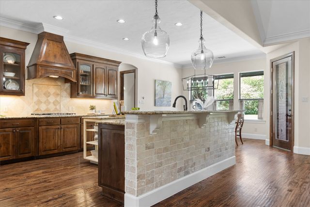 3225 Clubview Drive, Denton, TX 76226