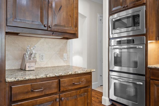 3225 Clubview Drive, Denton, TX 76226