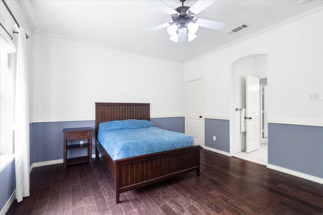 3225 Clubview Drive, Denton, TX 76226