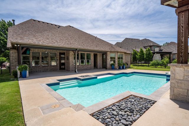 3225 Clubview Drive, Denton, TX 76226