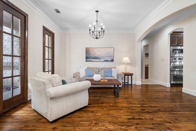 3225 Clubview Drive, Denton, TX 76226