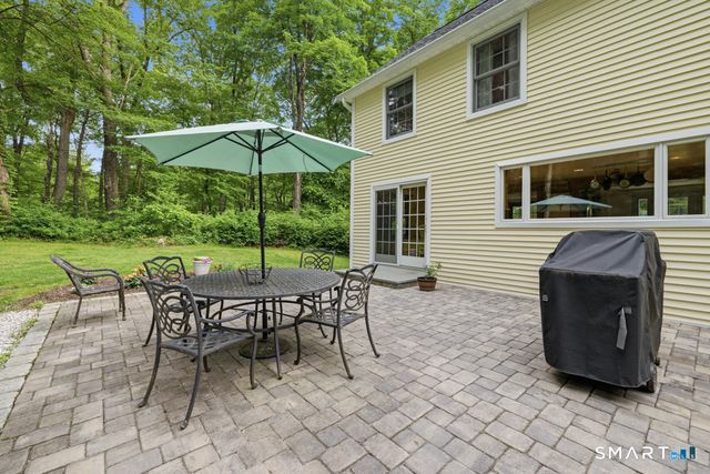 76 Pocahontas Road, Redding, CT 06896
