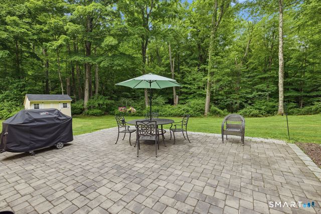 76 Pocahontas Road, Redding, CT 06896