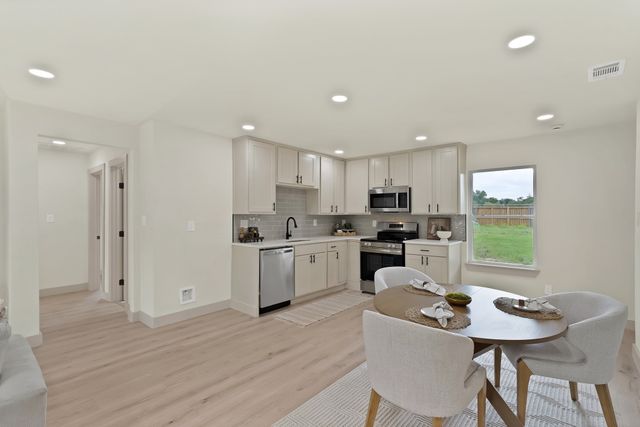 6729 Wallis Road, Lake Worth, TX 76135