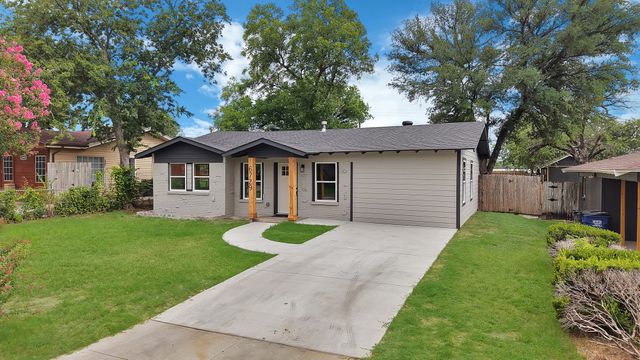 6729 Wallis Road, Lake Worth, TX 76135