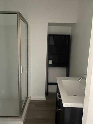 402 Graham Avenue, Dallas, TX 75223