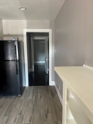 402 Graham Avenue, Dallas, TX 75223