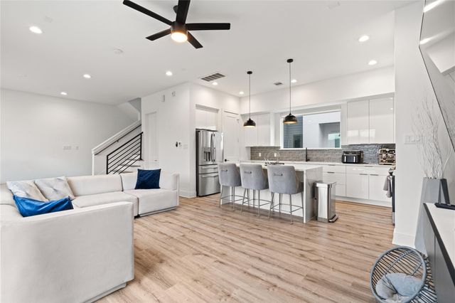 2404 Hadley Street C, Houston, TX 77003