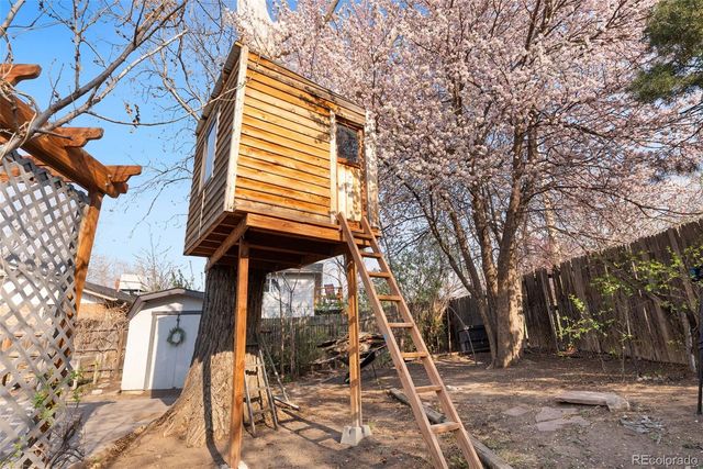 11256 W 26th Place, Lakewood, CO 80215