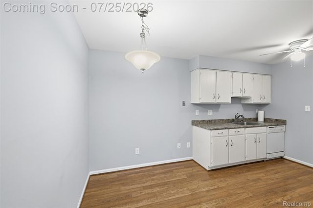 525 E University Drive 1002, Rochester Hills, MI 48307