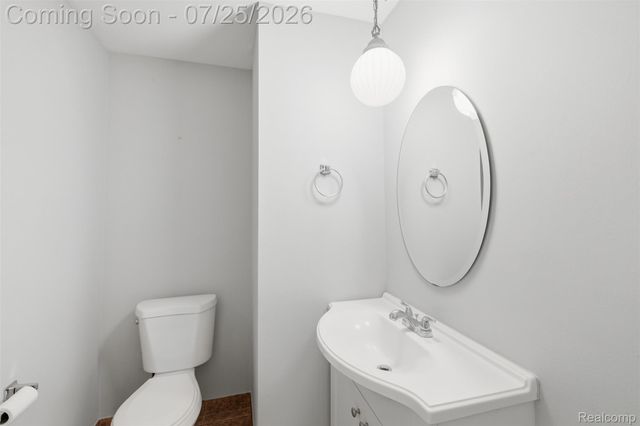 525 E University Drive 1002, Rochester Hills, MI 48307