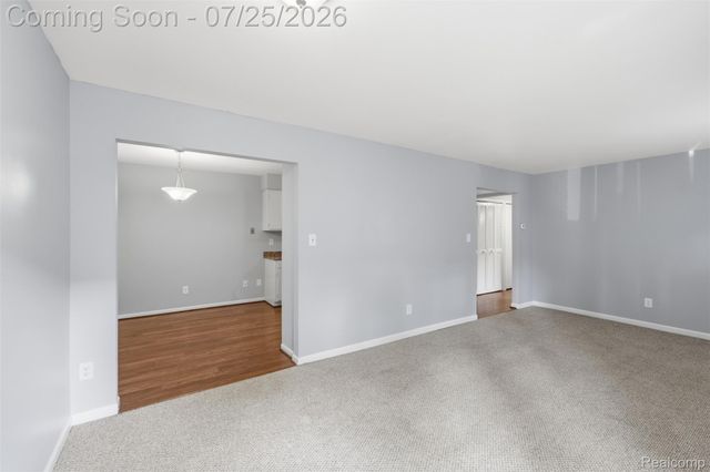 525 E University Drive 1002, Rochester Hills, MI 48307