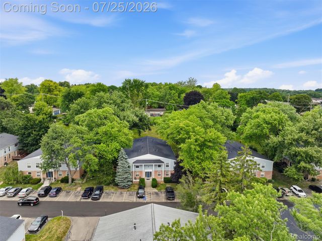 525 E University Drive 1002, Rochester Hills, MI 48307