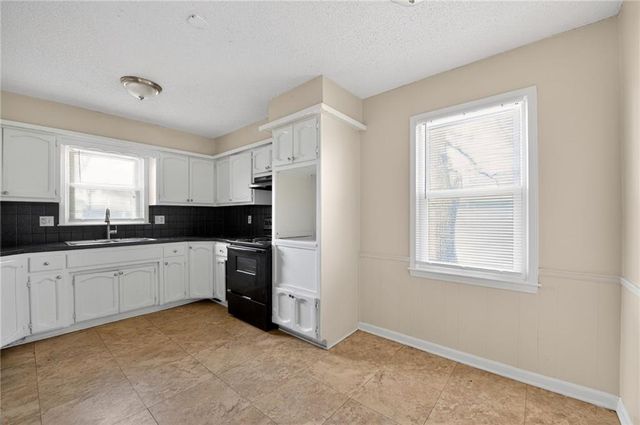 7509 E 127 Street, Grandview, MO 64030