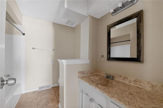 7509 E 127 Street, Grandview, MO 64030