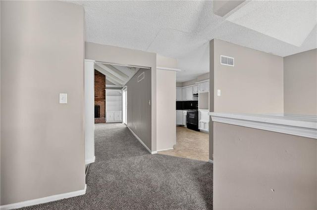 7509 E 127 Street, Grandview, MO 64030