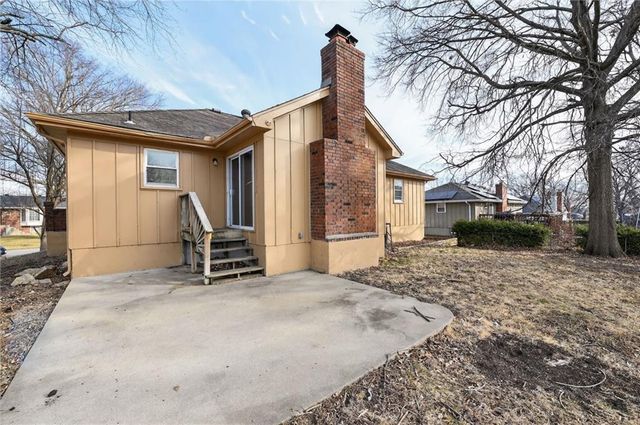 7509 E 127 Street, Grandview, MO 64030