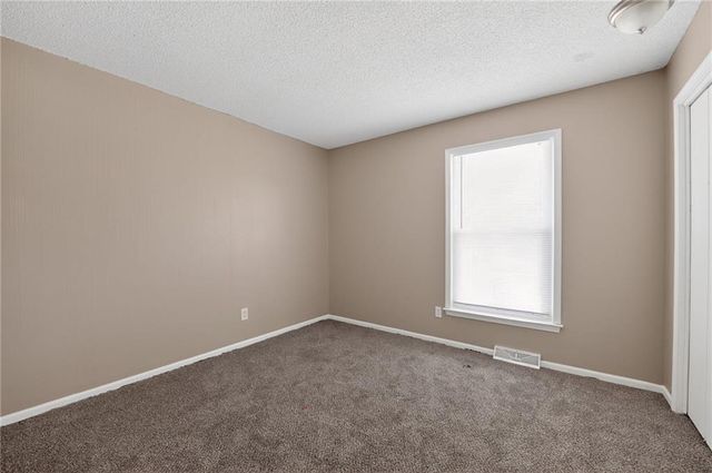 7509 E 127 Street, Grandview, MO 64030