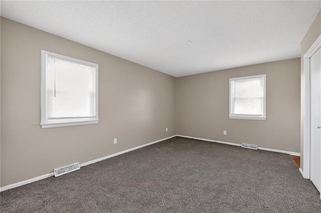 7509 E 127 Street, Grandview, MO 64030