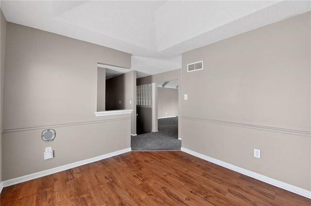 7509 E 127 Street, Grandview, MO 64030