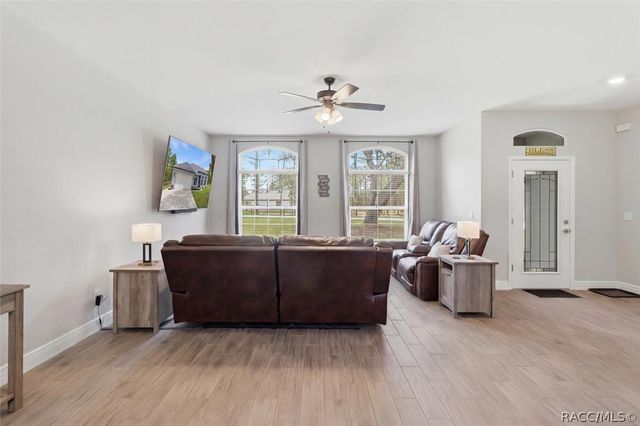 6147 W Settler Drive, Beverly Hills, FL 34465