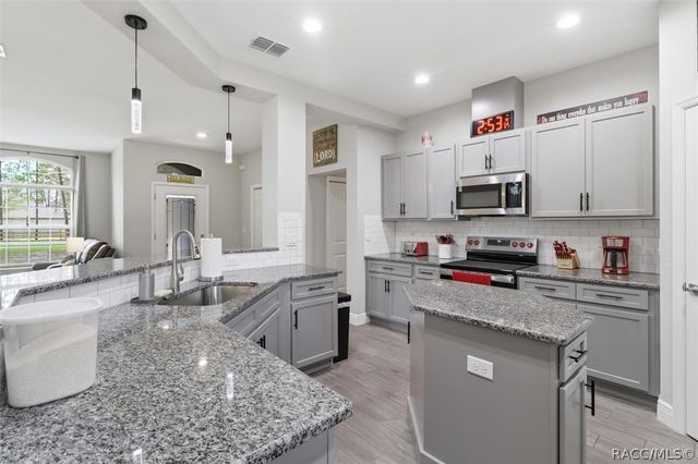 6147 W Settler Drive, Beverly Hills, FL 34465