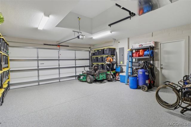 6147 W Settler Drive, Beverly Hills, FL 34465