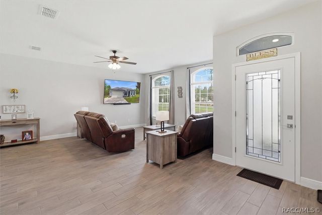 6147 W Settler Drive, Beverly Hills, FL 34465