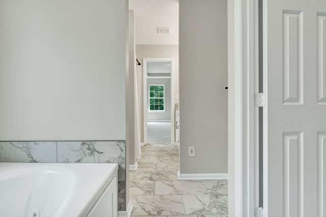 1012 Cave Springs Road, Hixson, TN 37343