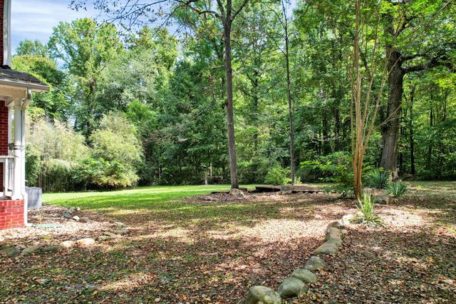 1012 Cave Springs Road, Hixson, TN 37343