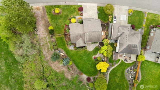 21617 26th Street E, Lake Tapps, WA 98391