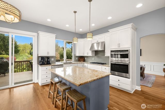 21617 26th Street E, Lake Tapps, WA 98391