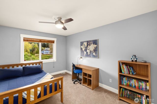 21617 26th Street E, Lake Tapps, WA 98391