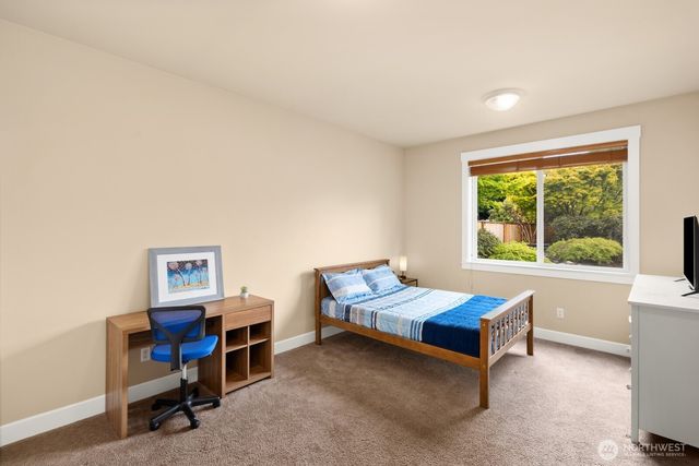 21617 26th Street E, Lake Tapps, WA 98391