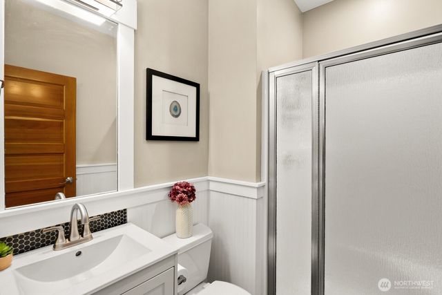 21617 26th Street E, Lake Tapps, WA 98391