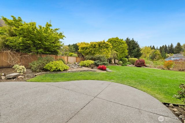 21617 26th Street E, Lake Tapps, WA 98391