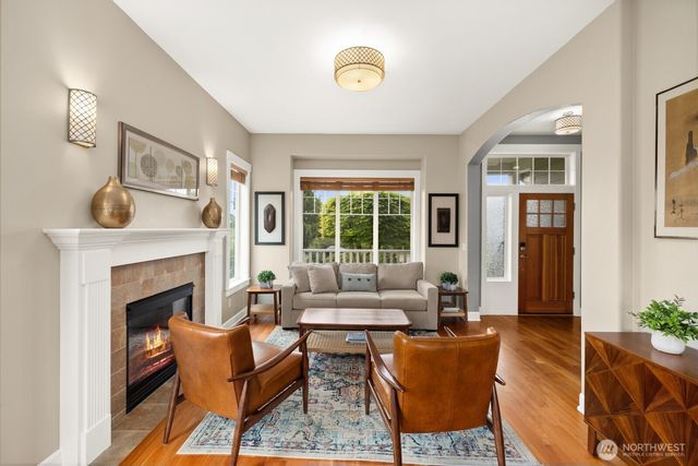 21617 26th Street E, Lake Tapps, WA 98391