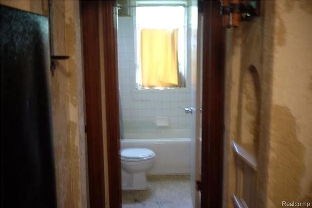 2621 Raskob, Flint, MI 48504