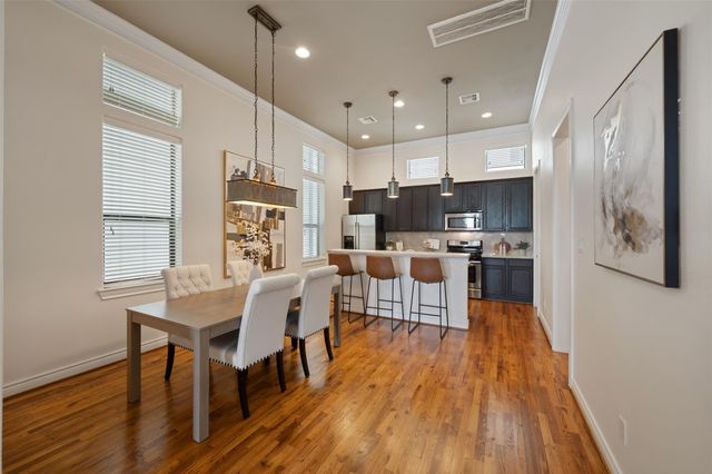 1716 Dart Street, Houston, TX 77007