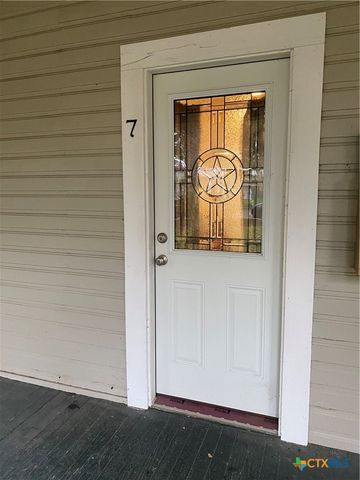 527 W San Antonio Street 7, San Marcos, TX 78666