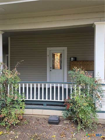 527 W San Antonio Street 7, San Marcos, TX 78666