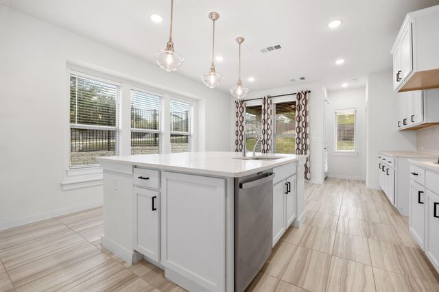 8119 Prairie Rye DR, Lago Vista, TX 78645