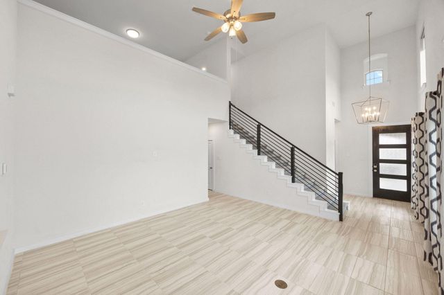 8119 Prairie Rye DR, Lago Vista, TX 78645