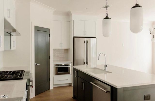 405 Chatham View Road, Cary, NC 27511