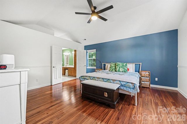 3524 Crescent Knoll Drive, Matthews, NC 28105