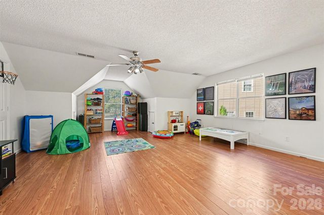 3524 Crescent Knoll Drive, Matthews, NC 28105