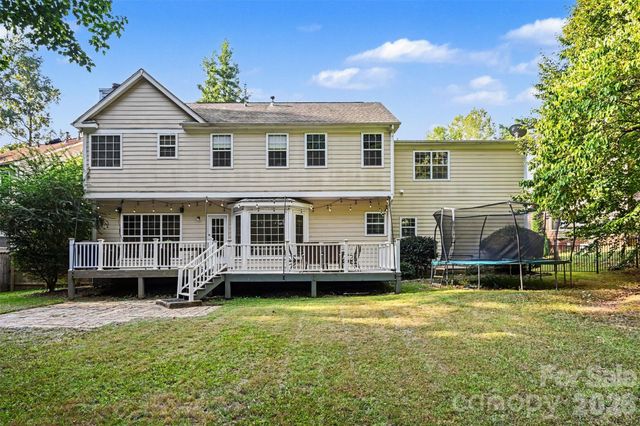 3524 Crescent Knoll Drive, Matthews, NC 28105