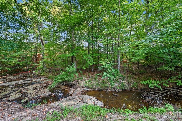 3524 Crescent Knoll Drive, Matthews, NC 28105