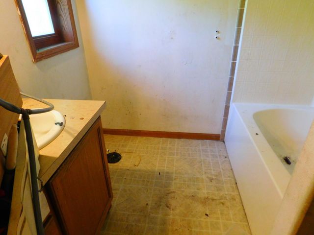 5411 Pine Lane, North Branch, MN 55056