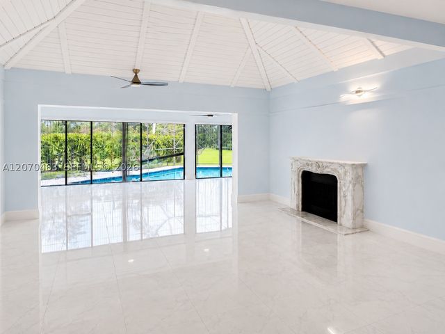 4713 Holly Dr, Tamarac, FL 33319